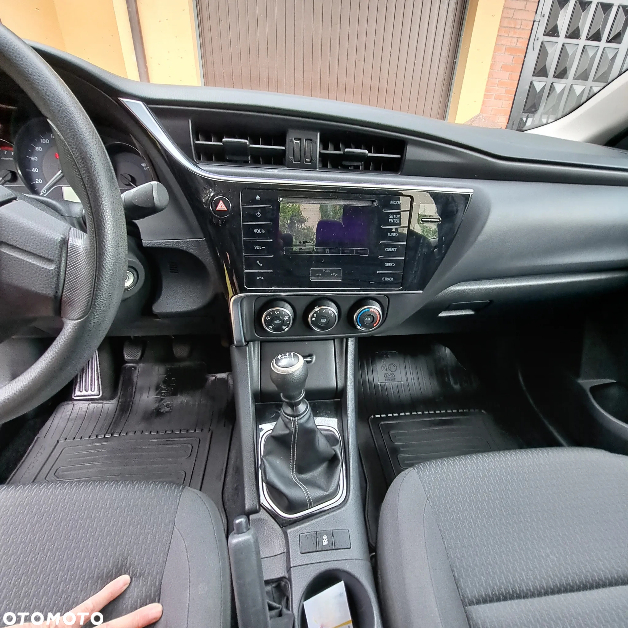 Toyota Corolla 1.6 Active - 12