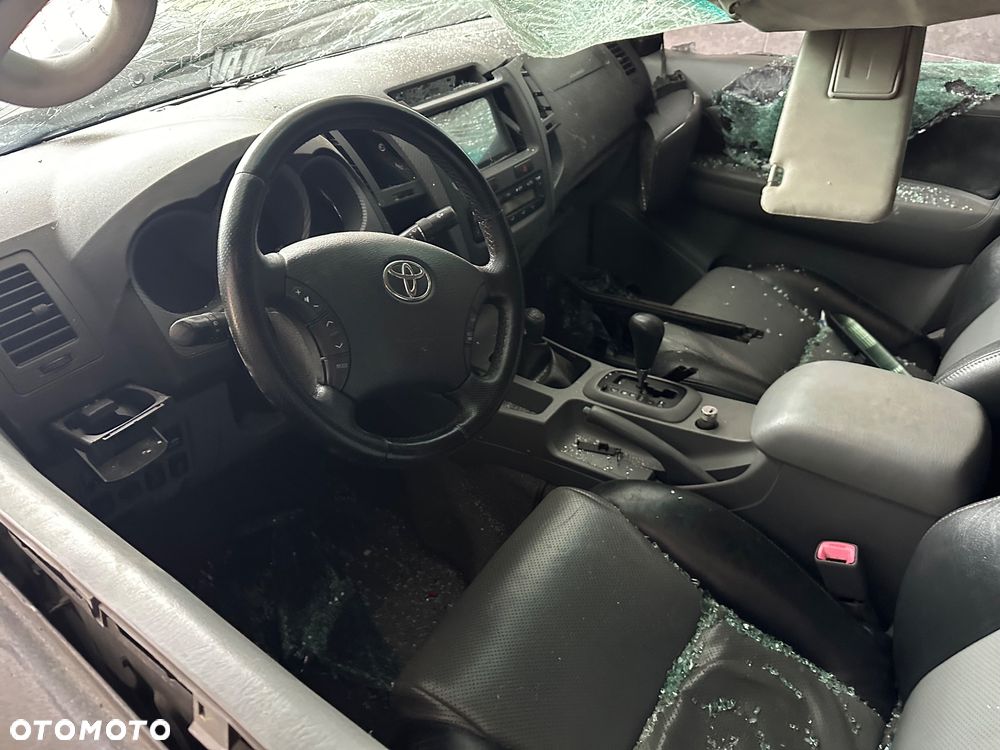 Toyota Hilux 3.0 D-4D Sol - 7
