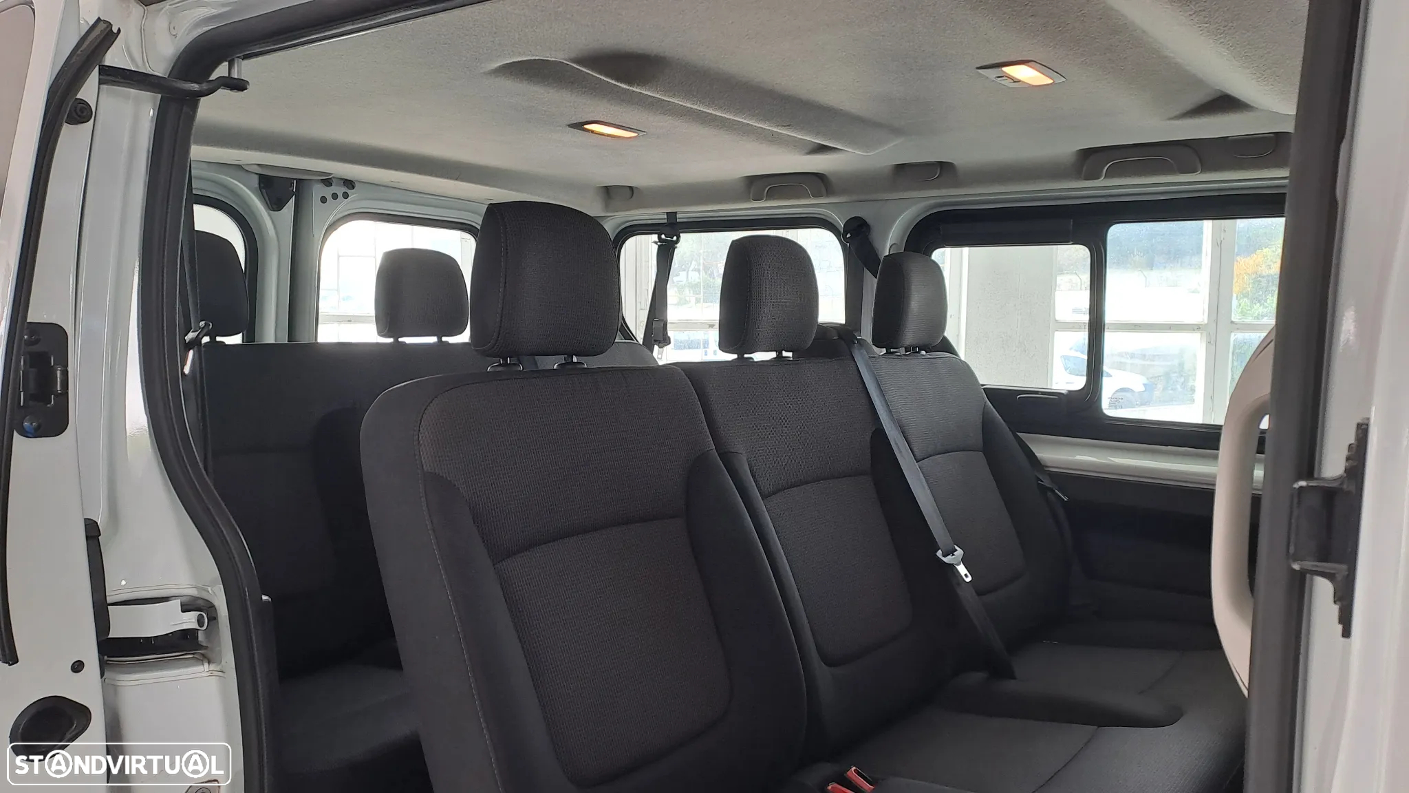Renault Trafic 2.0 Blue dCi L1 Zen - 11