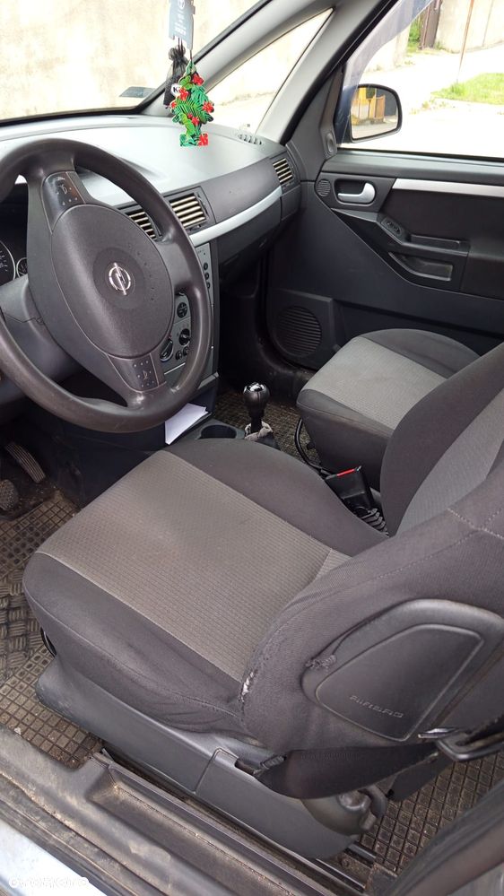 Opel Meriva 1.6 16V Essentia - 7