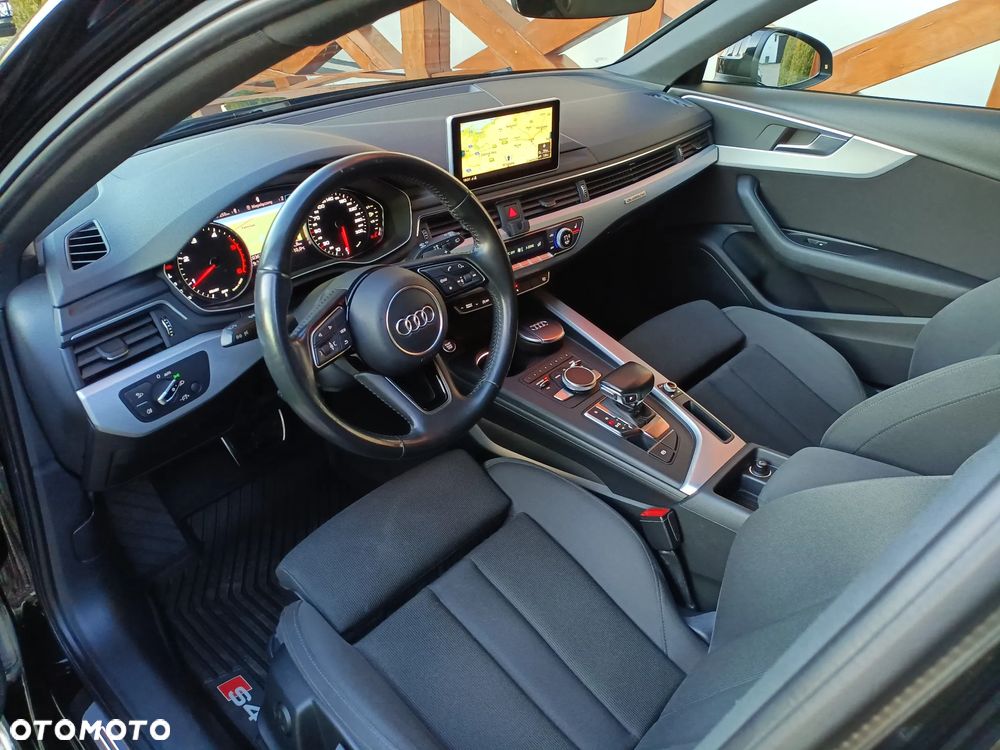 Audi A4 Avant 2.0 TDI Quattro S tronic - 24