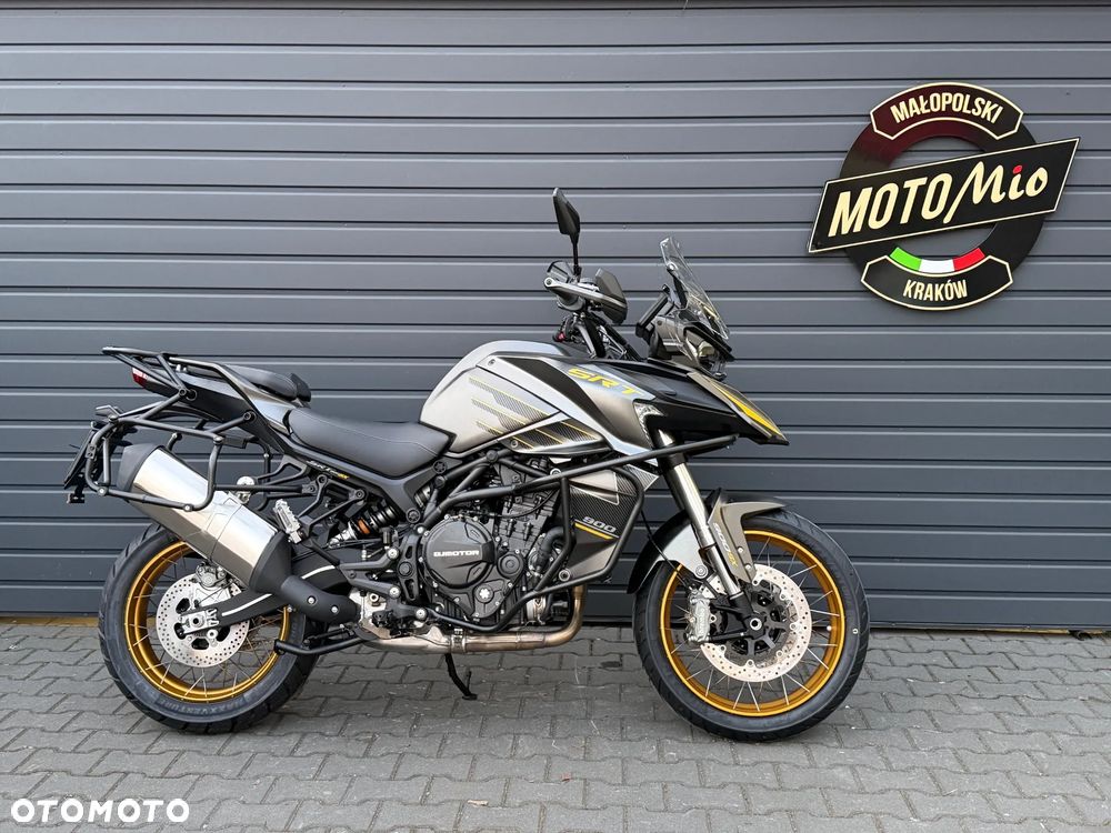 QJMOTOR SRT900SX - 2