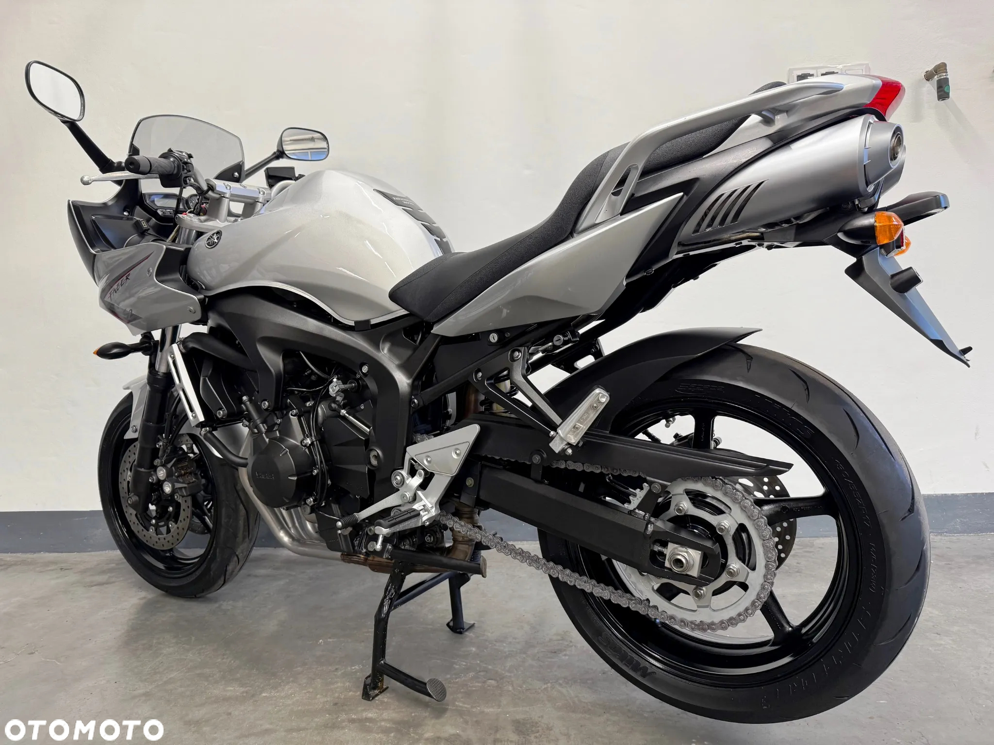 Yamaha FZ6 - 4