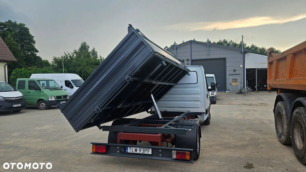 Iveco DAILY - 12