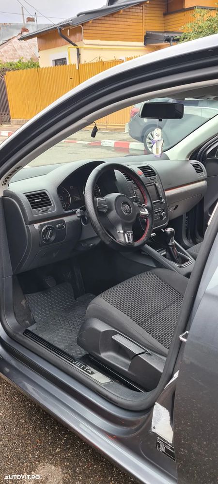 Volkswagen Jetta 1.6 TDI DPF Comfortline - 21
