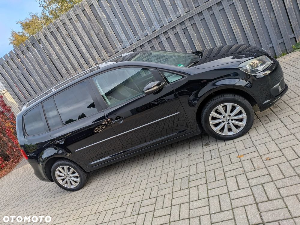 Volkswagen Touran 2.0 TDI DPF DSG Trendline - 3