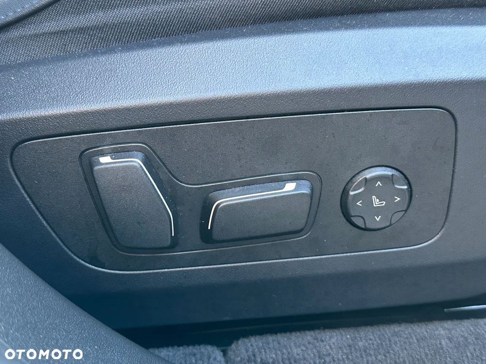 BMW X3 xDrive20 mHEV - 25