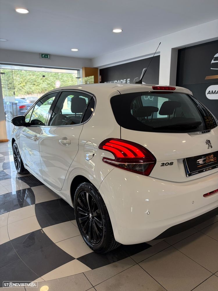 Peugeot 208 1.6 BlueHDi Allure - 5
