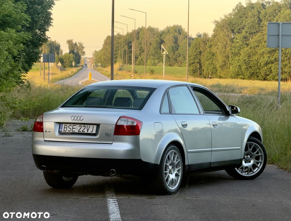 Audi A4 Limousine 1.8T Quattro - 9