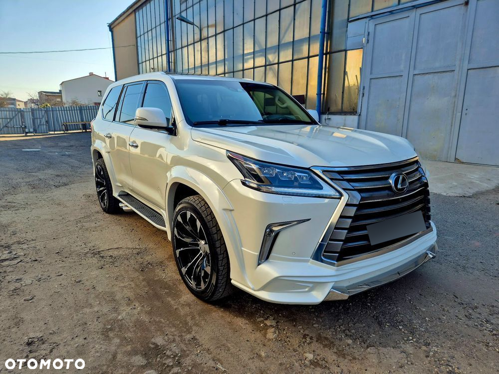 Lexus LX 570 Omotenashi - 18