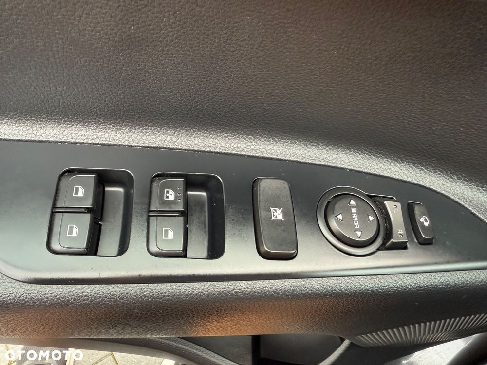 Kia Stonic 1.2 Dream-Team Edition - 34