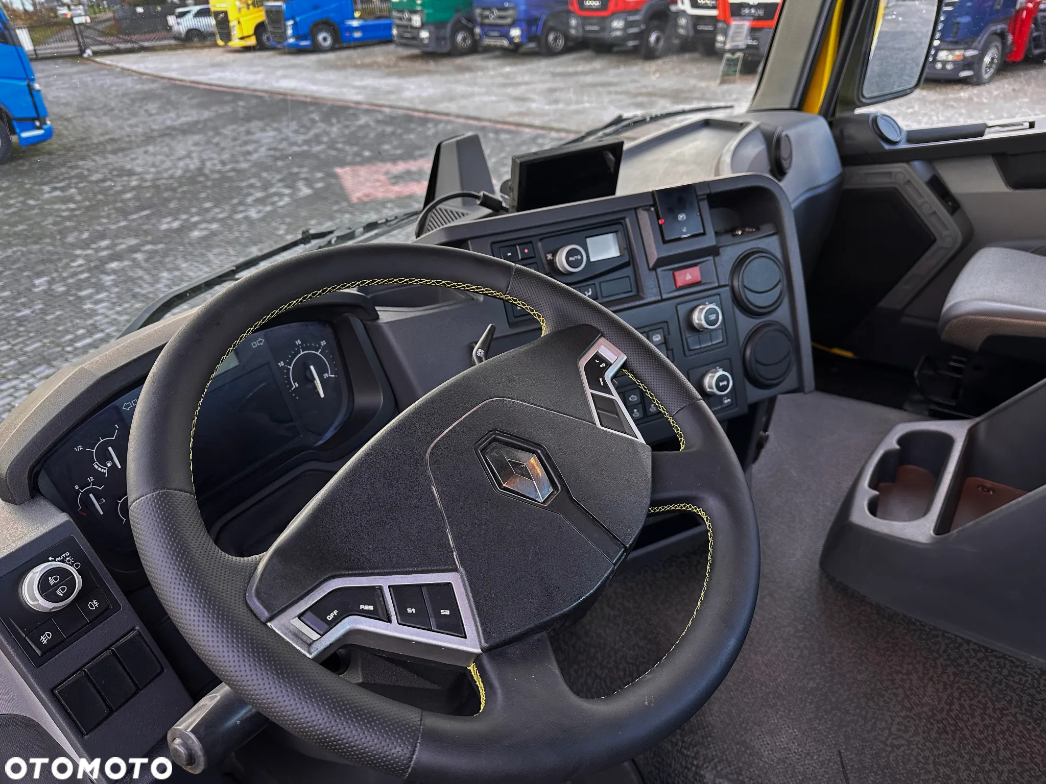 Renault K 460 PROTECT 8X4 WYWROTKA MEILLER BORDMATIC - 24