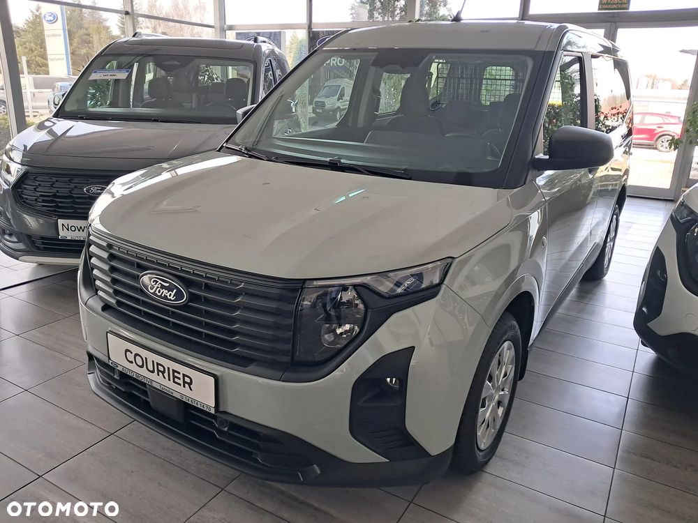 Ford Transit Courier Trend - 2