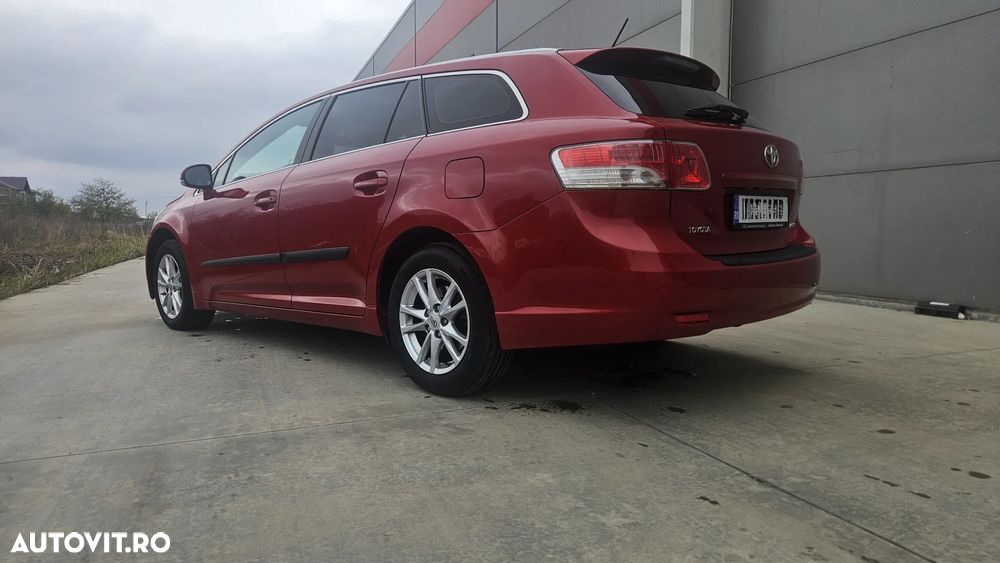Toyota Avensis 1.8 Multidrive S Executive - 5