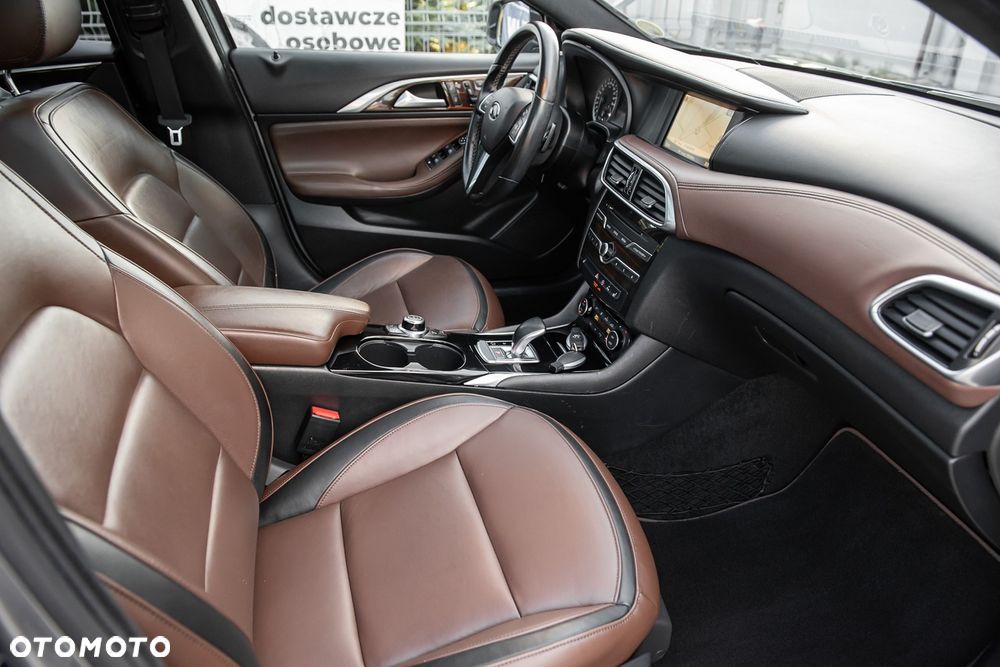 Infiniti QX30 2.2d DCT AWD Luxe Tech - 31