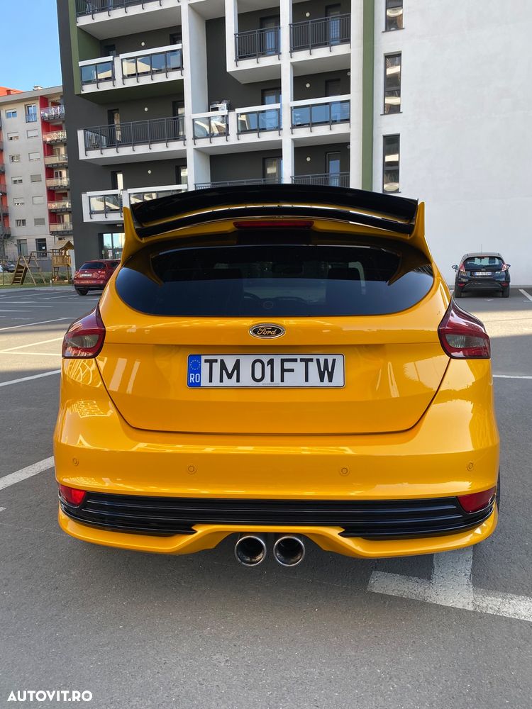 Ford Focus 2.0 EcoBoost ST - 4