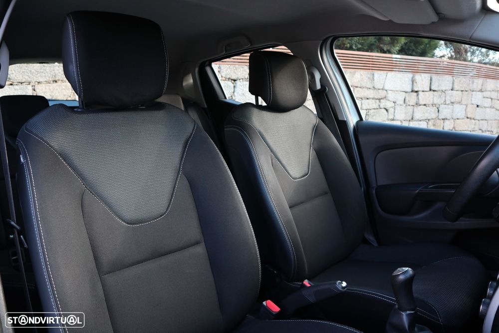 Renault Clio 1.5 dCi Dynamique S - 10