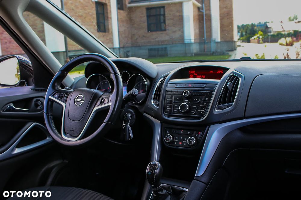 Opel Zafira Tourer 1.4 Turbo Active - 30