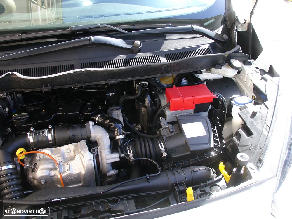 Ford transit courier - 10