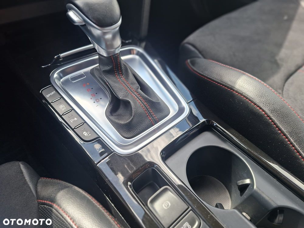 Kia ProCeed 1.6 T-GDI GT DCT - 12