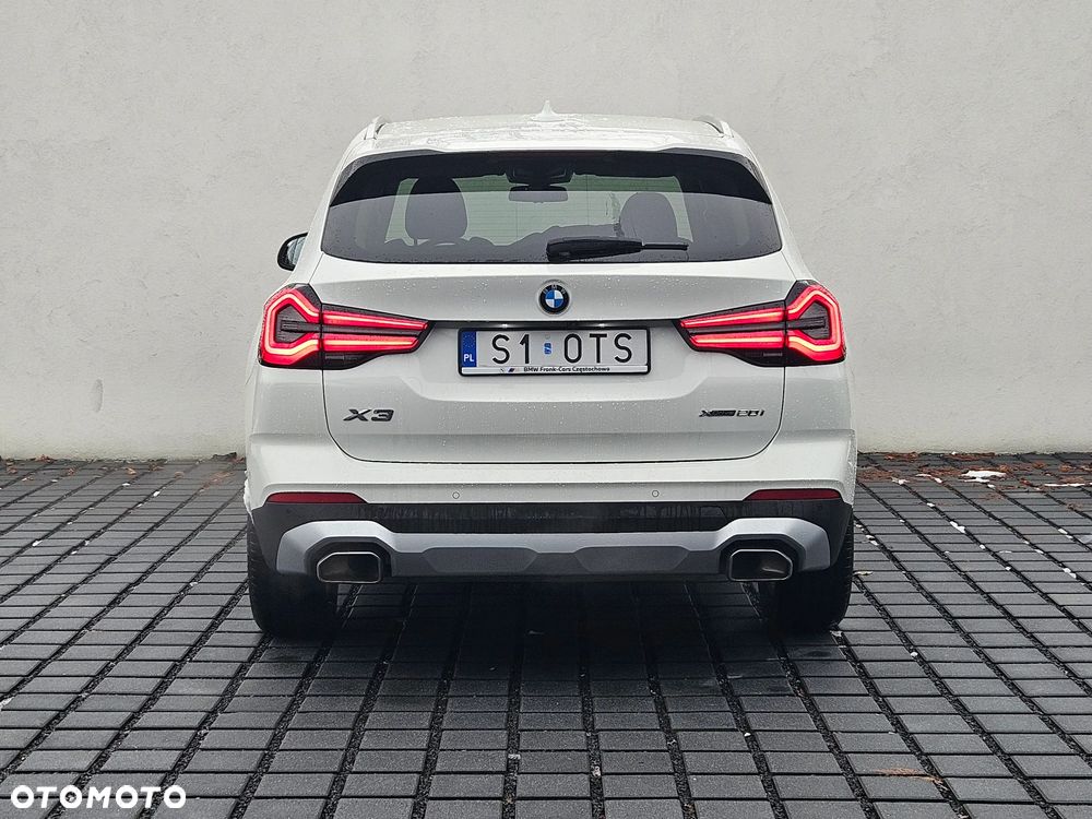 BMW X3 xDrive20i mHEV - 9