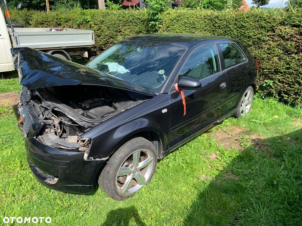 Audi A3 3-drzwiowe 1.6 Ambiente - 12