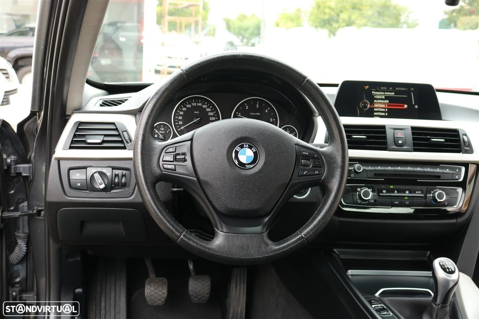BMW 318 d Advantage - 25