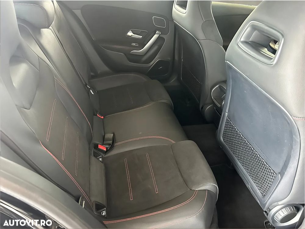 Mercedes-Benz A 220 d 8G-DCT AMG Line - 14