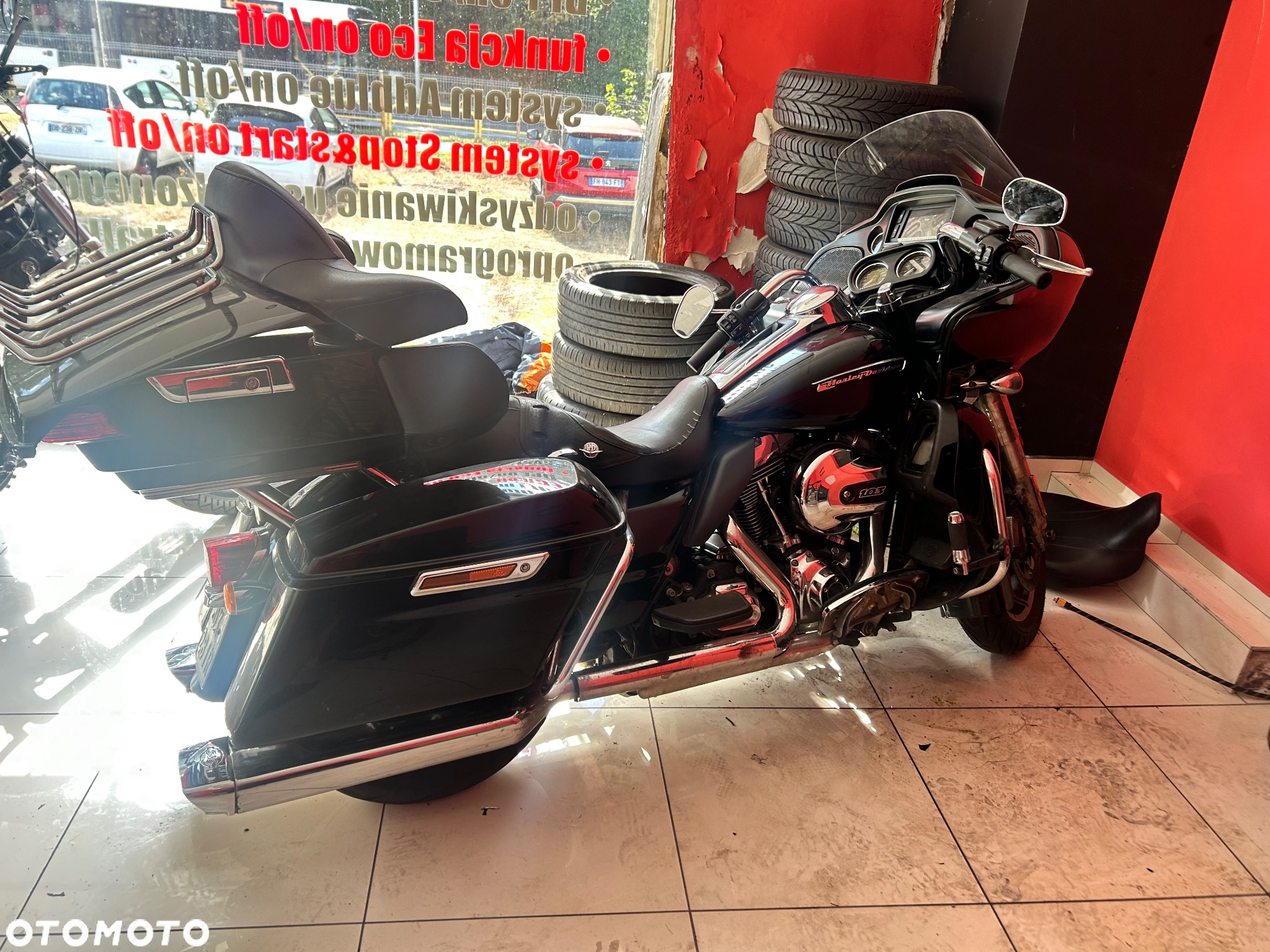 Harley-Davidson Touring Road Glide - 6