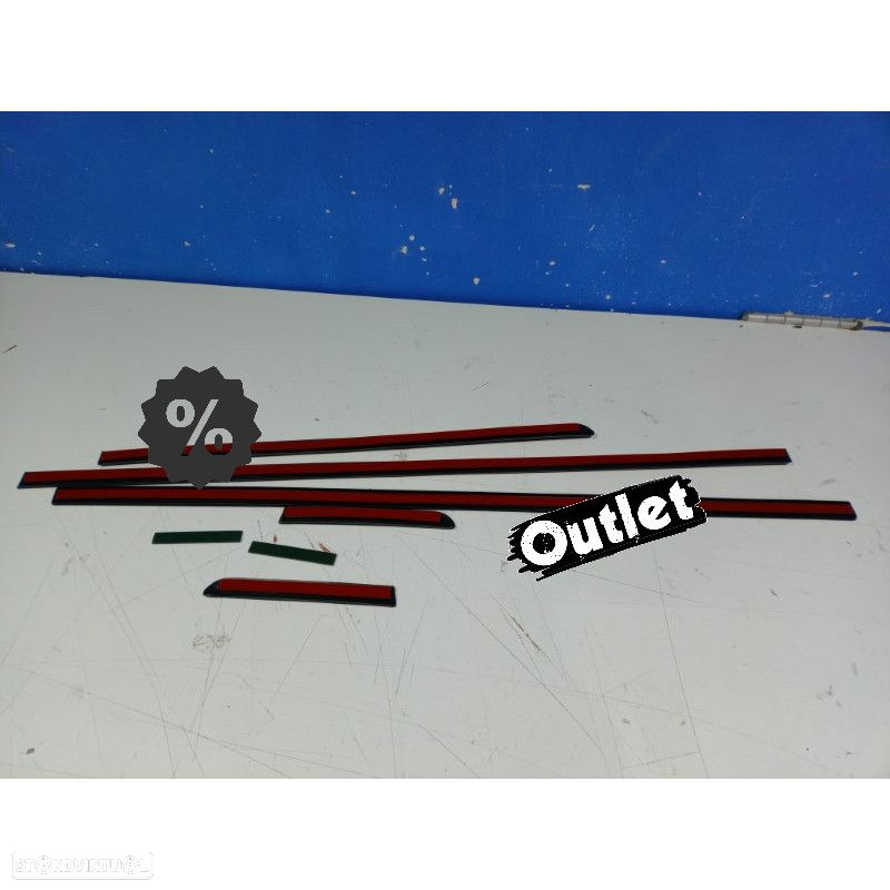 R146675C1 KIT FRISOS LATERAIS LOOK M3 PARA BMW E46 - 4