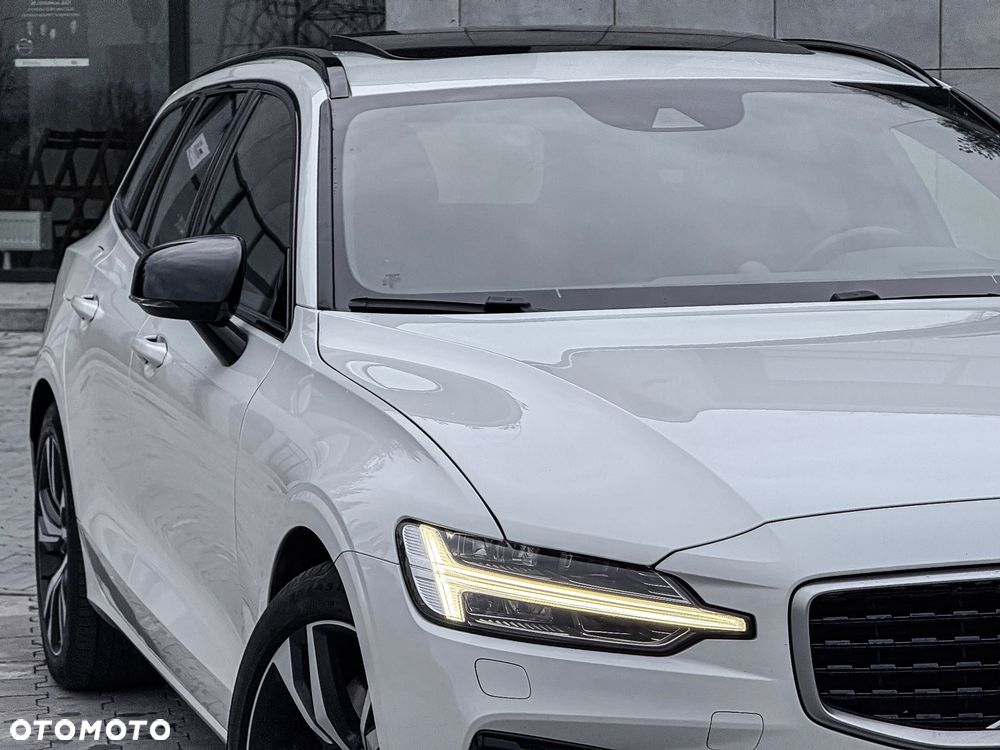Volvo V60 T8 AWD Recharge Geartronic RDesign - 7