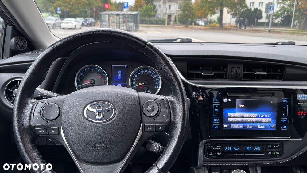 Toyota Corolla 1.6 Prestige - 3