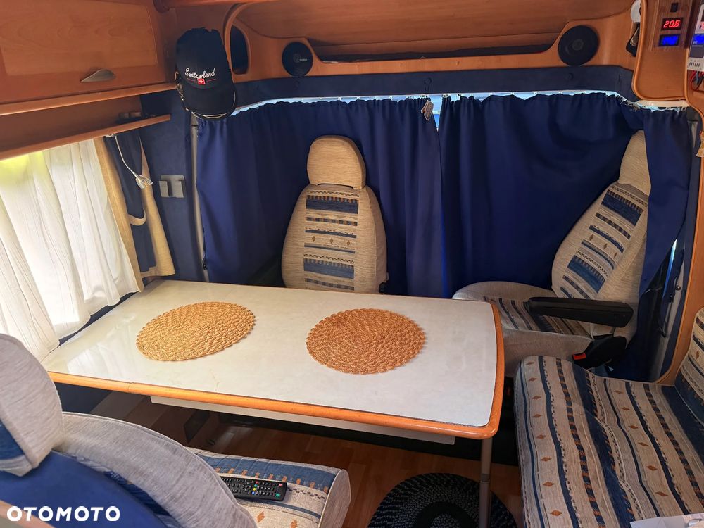 Fiat Ducato Półintegra - 13