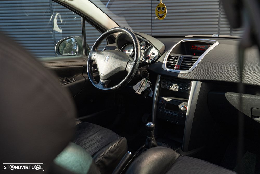 Peugeot 207 SW 1.4 Premium - 11