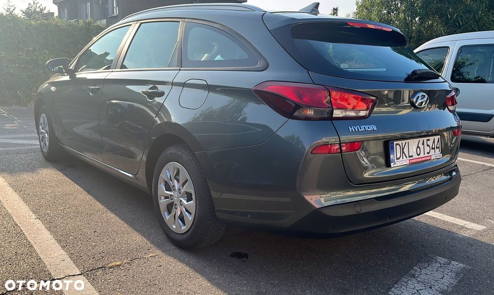 Hyundai i30 1.5 DPI Classic + - 3