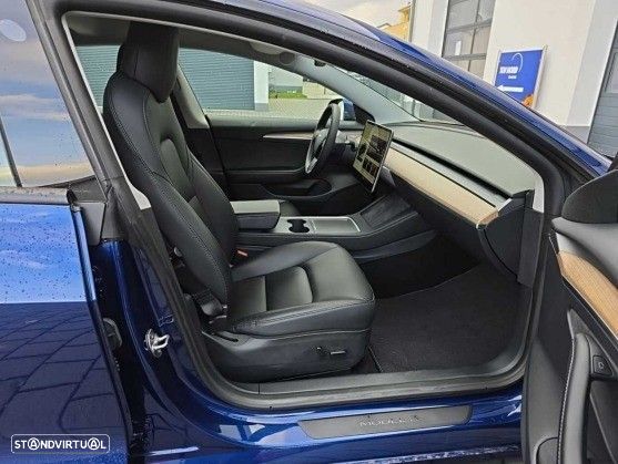 Tesla Model 3 Standard Range Plus RWD - 4