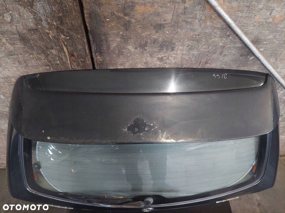 KLAPA BAGAŻNIKA MAZDA 323F BJ 16W - 3
