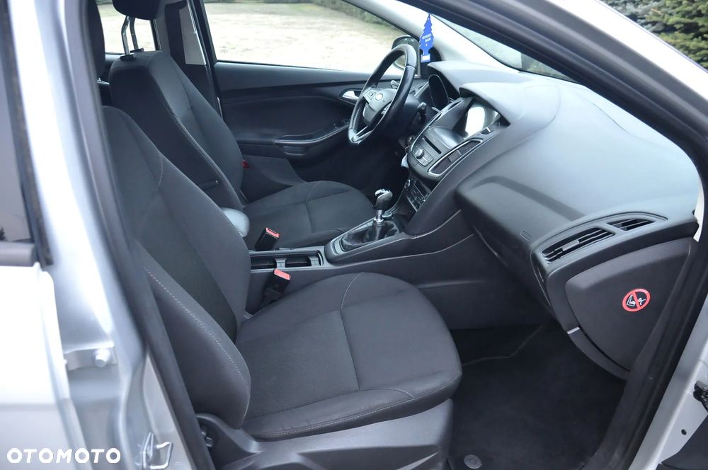 Ford Focus 1.5 TDCi DPF Start-Stopp-System Business - 25