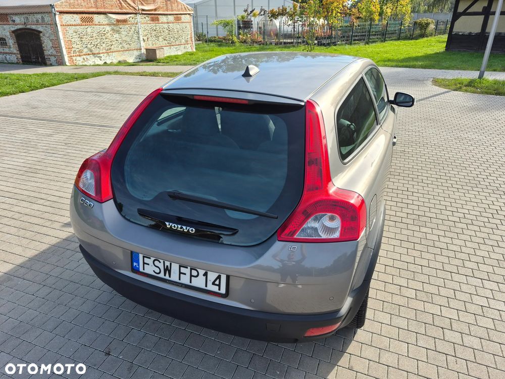 Volvo C30 1.8 Momentum - 9