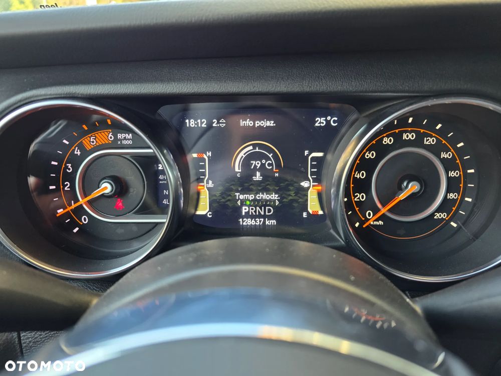 Jeep Wrangler Unlimited 2.2 CRD Sahara - 25