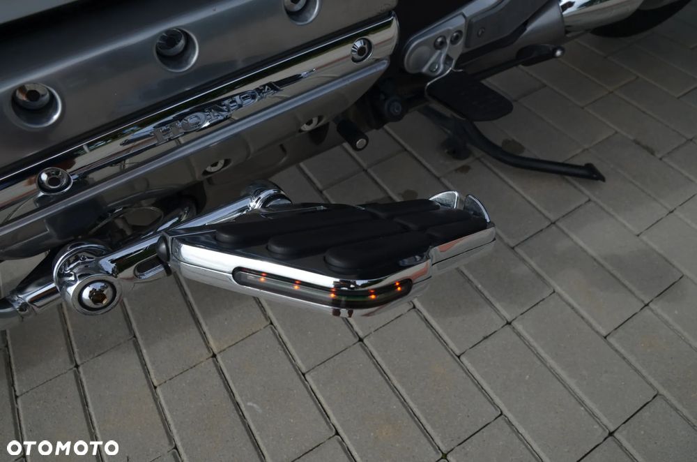 Honda GL - 16