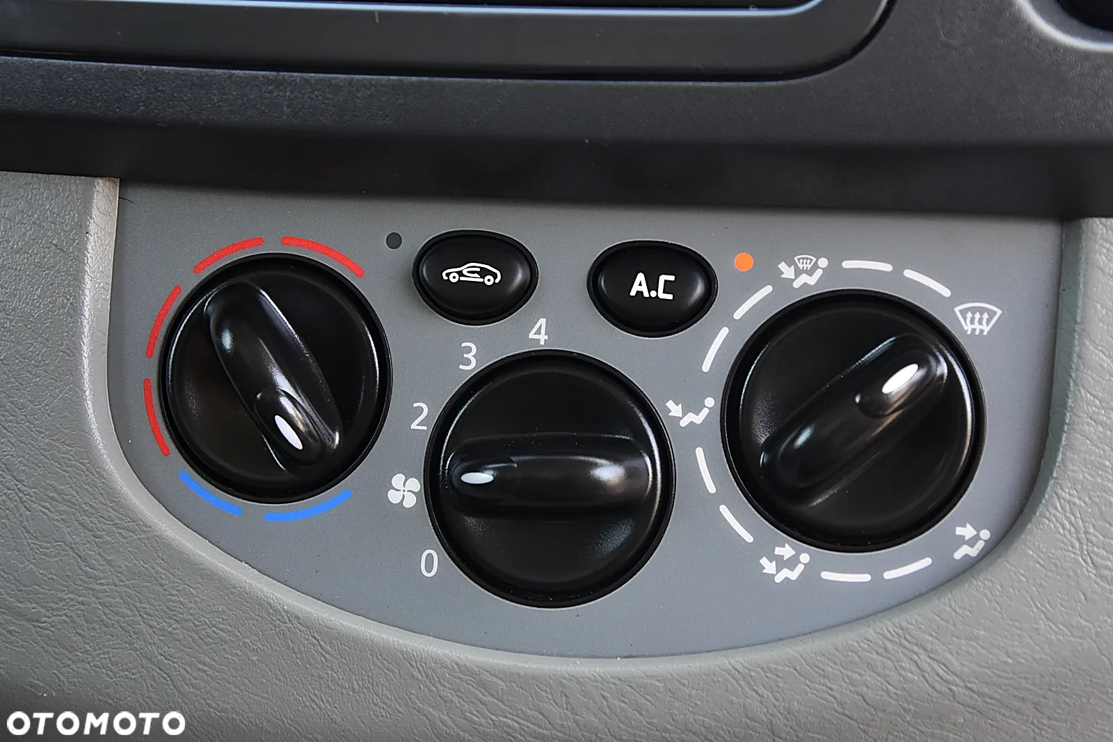 Opel Vivaro 2.0 CDTI * TYLKO 77.oookm! * - 24