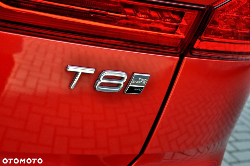 Volvo XC 60 T8 AWD Recharge Geartronic Inscription - 32