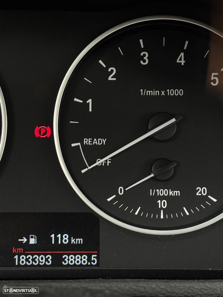 BMW X1 sDrive18i Advantage - 4