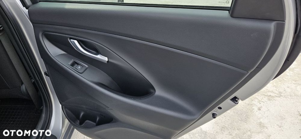 Hyundai i30 1.0 T-GDI Smart DCT - 32