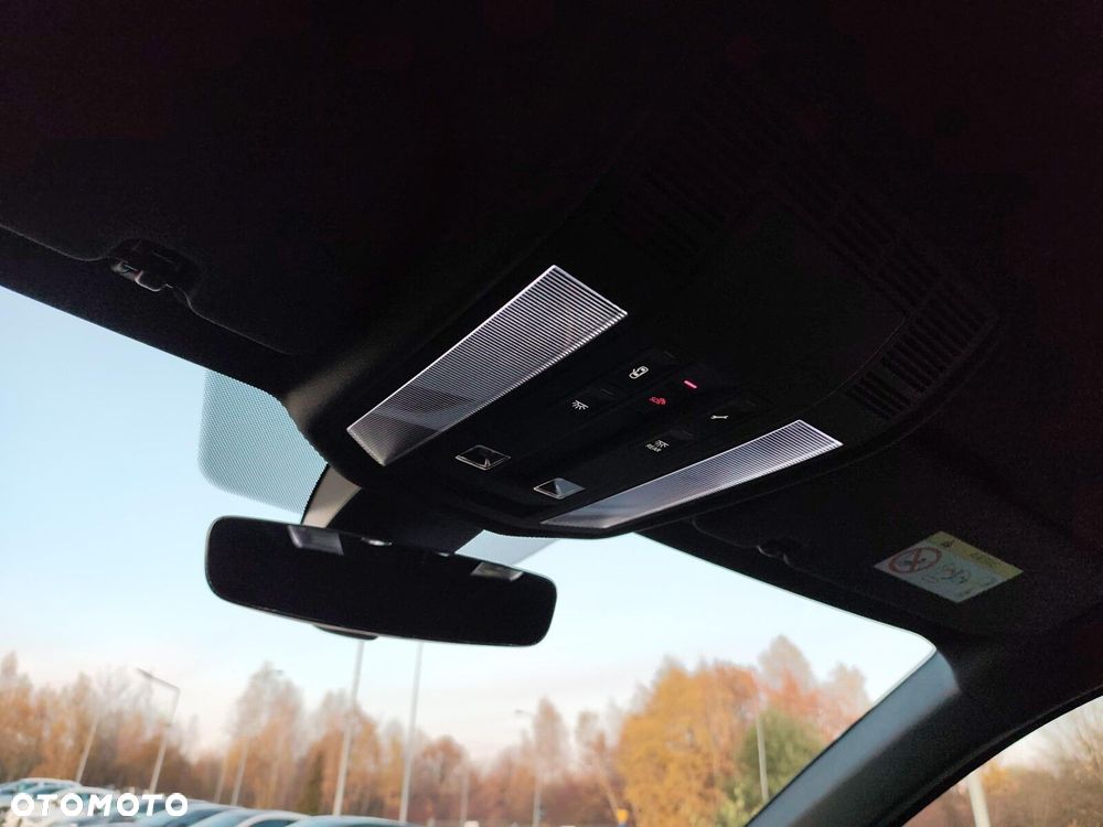 Volkswagen Touareg 3.0 V6 TDI SCR 4Mot R-Line - 31