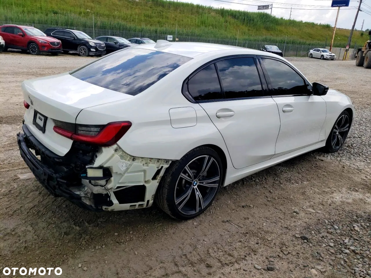 BMW Seria 3 330i xDrive M Sport sport - 4