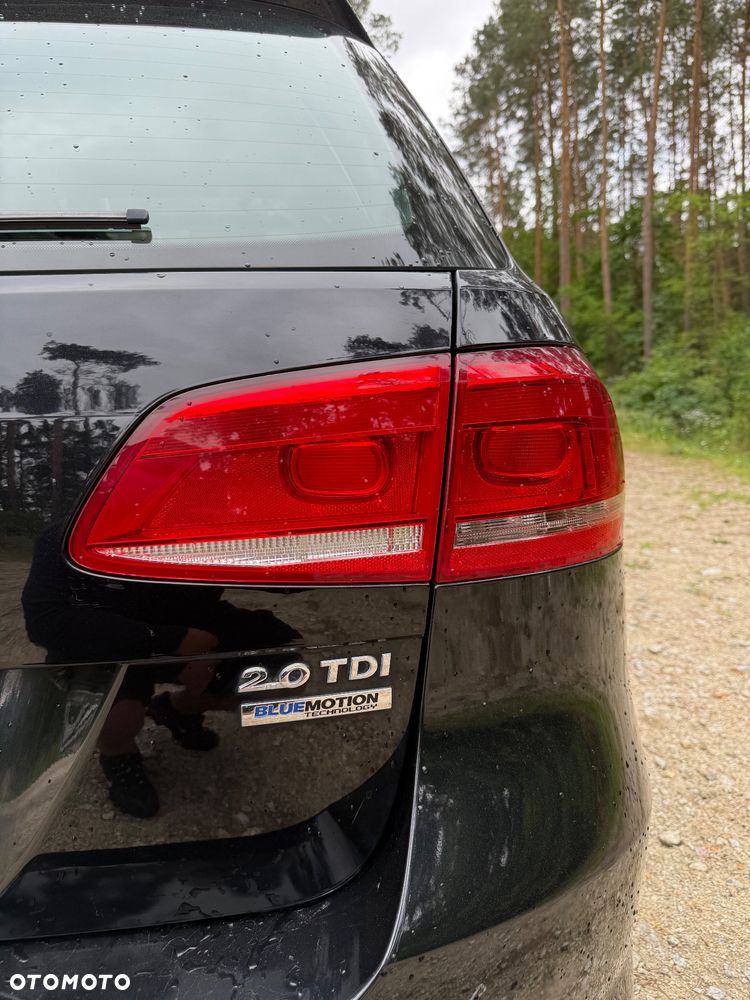 Volkswagen Passat 2.0 TDI Comfortline - 11