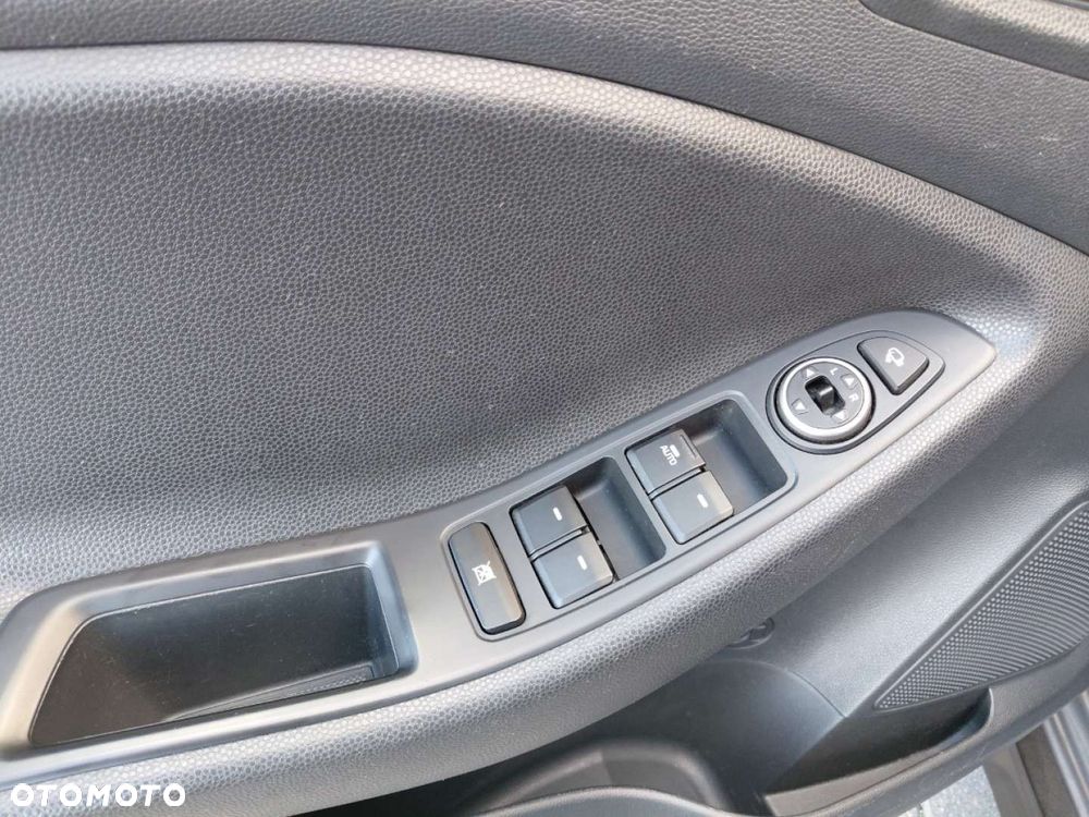 Hyundai i20 - 10