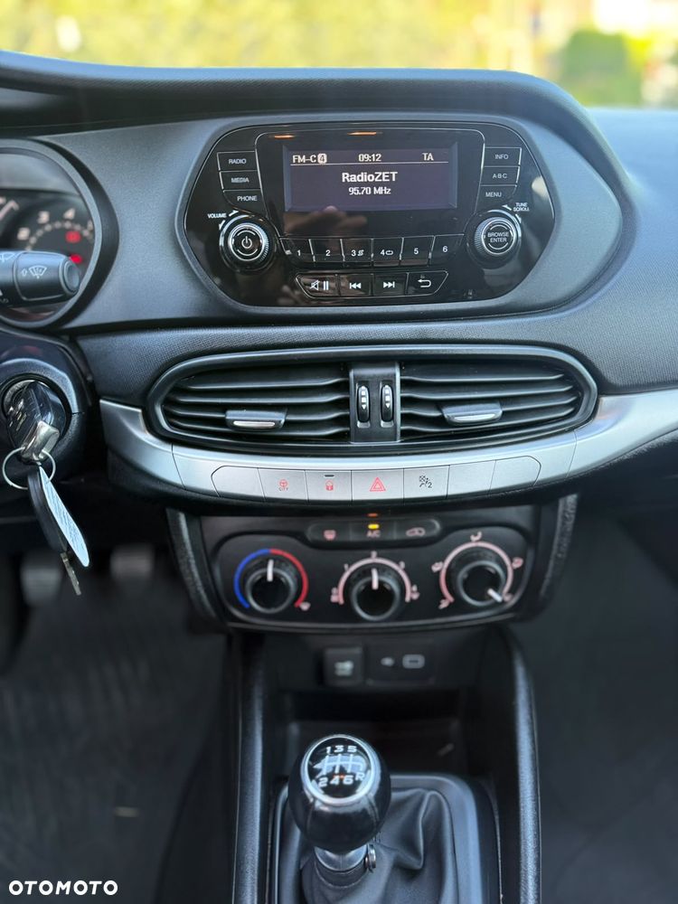 Fiat Tipo 1.4 16V More - 15